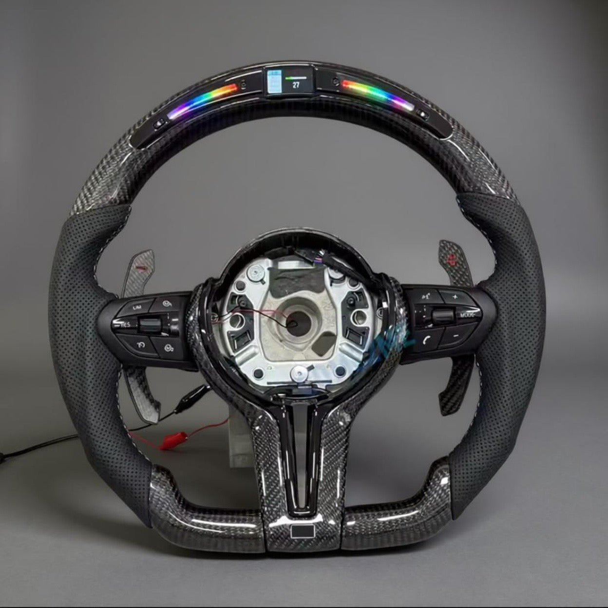 Volant BMW M Performance LED Carbone & Alcantara – Plateforme M3 / M5 / M6