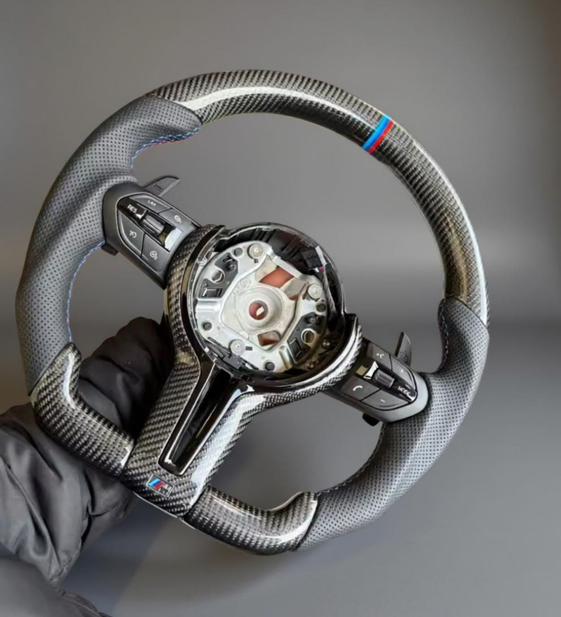 Volant BMW M Performance en Fibre de Carbone & Cuir